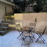 Cozy Apartment With Outdoor Space