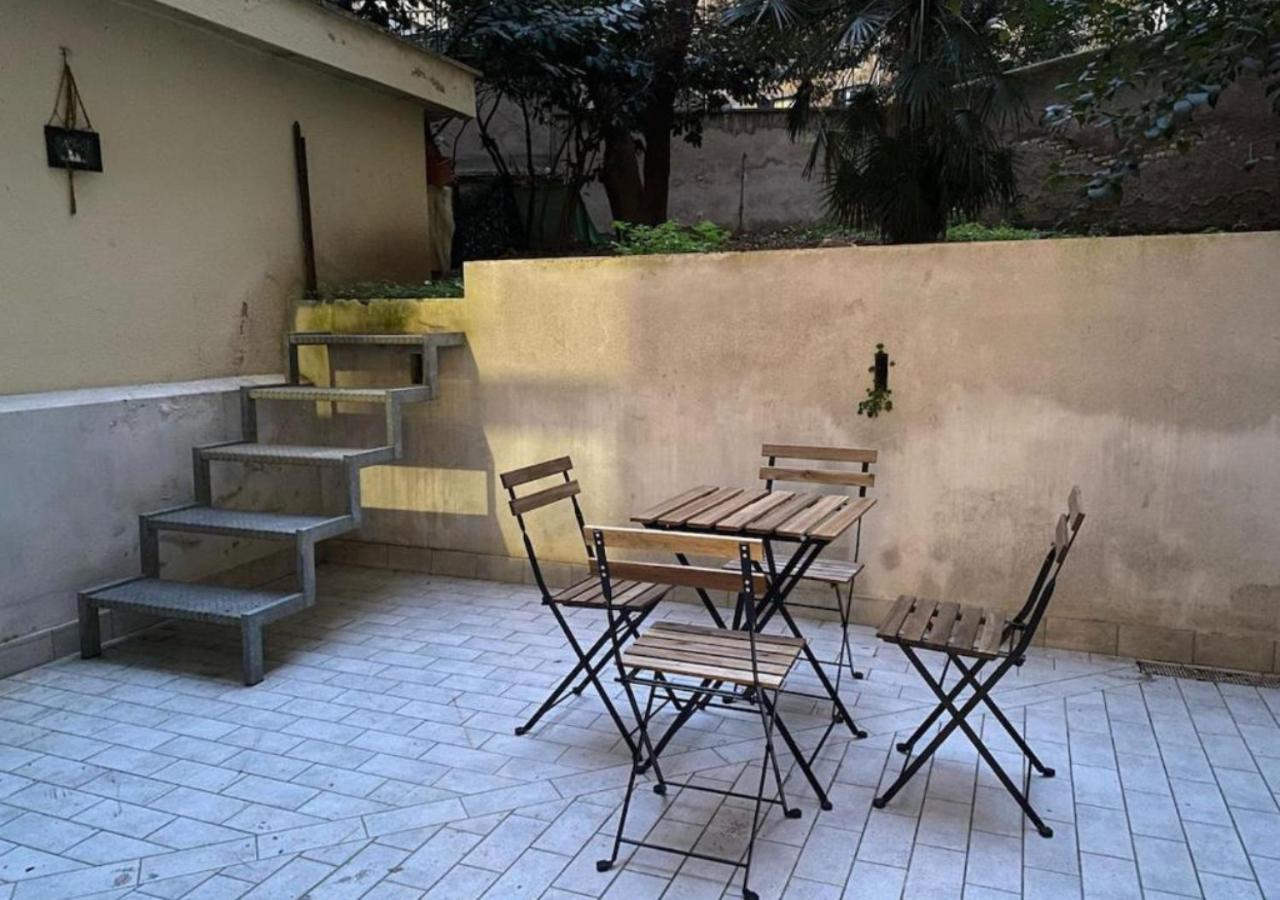 Cozy With Outdoor Space Rom